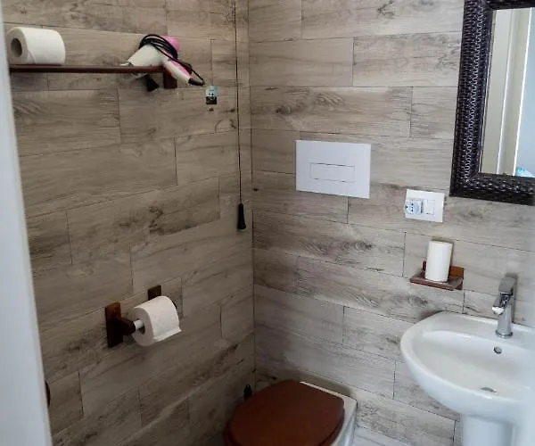 Villagus Alojamento de Acomodação e Pequeno-almoço Praia a Mare