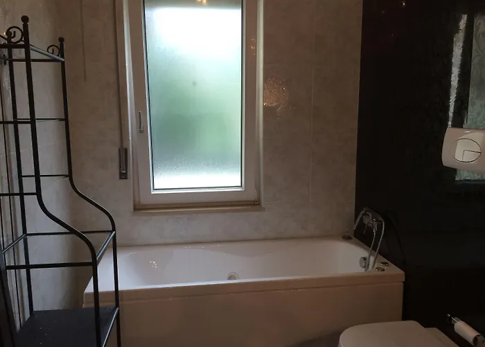 Alojamento de Acomodação e Pequeno-almoço Villagus Praia a Mare