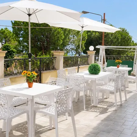 Villagus Bed & Breakfast 3*