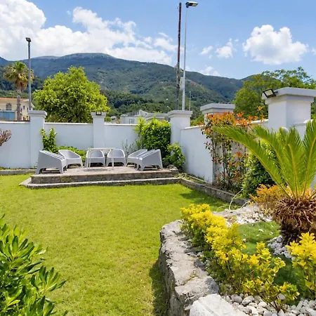 Villagus Bed & Breakfast Praia a Mare